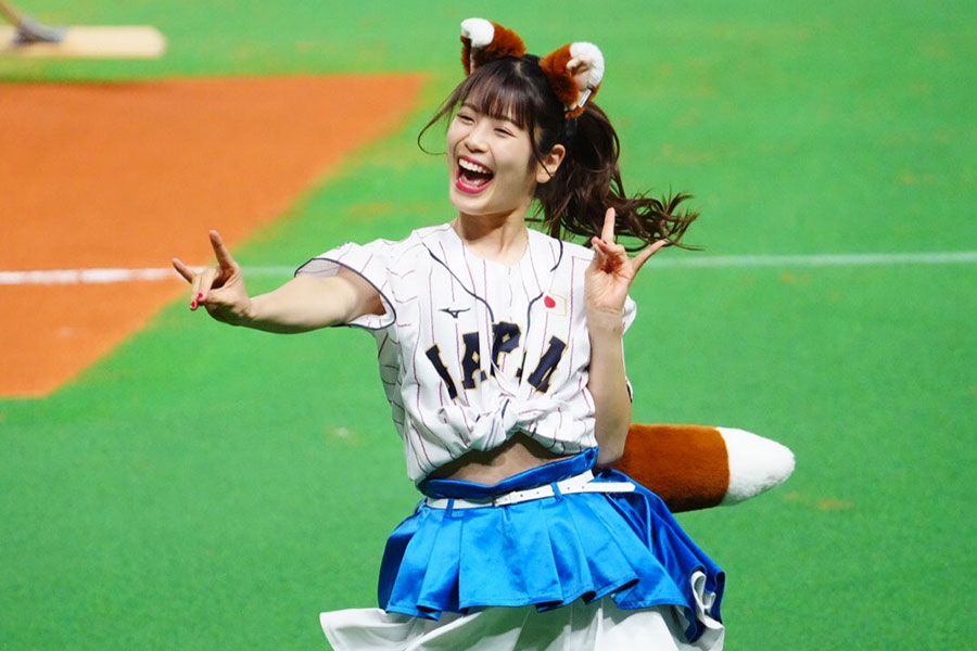 きつねダンスで一躍有名に!ファイターズガールズの滝谷美夢とは?